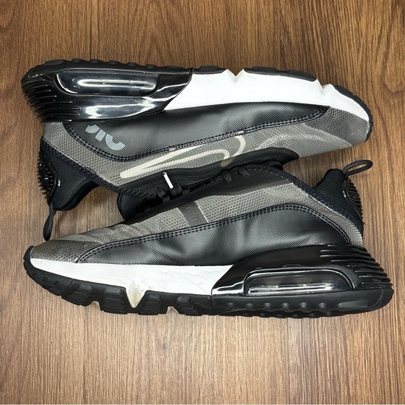 Nike Air Max 2090 - Black Wolf Grey Anthracite - CW7306-001 Size: 12.5 - Picture 7 of 11